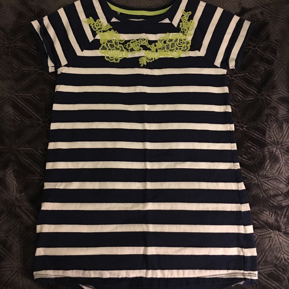 Girl Lands End  shirt